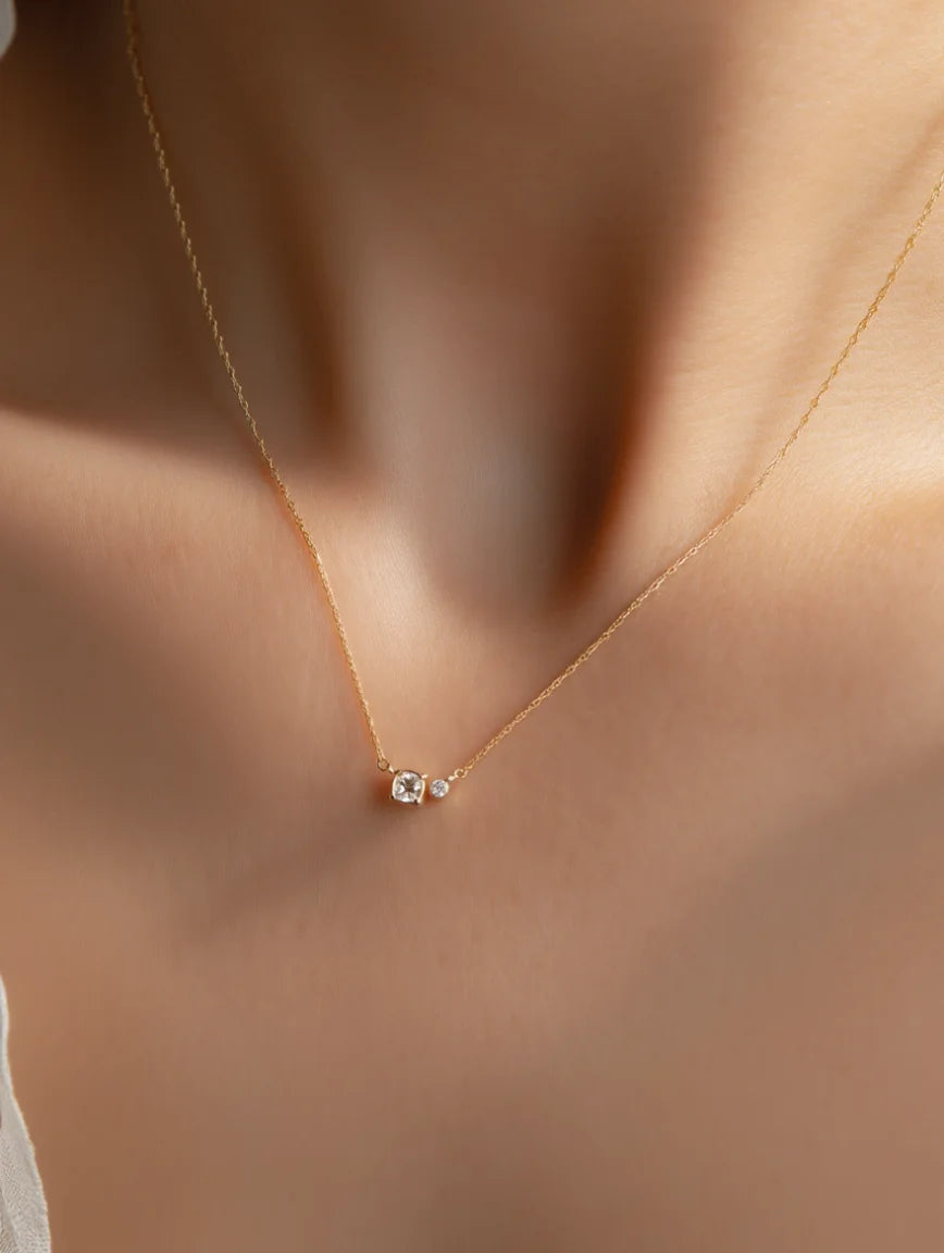 Minimalist Round Cut Solitaire Pendant Necklace – Gold Tone Dainty Necklace for Women