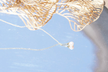 Dainty Pearl Drop Pendant Necklace – Minimalist Gold Tone Pearl Necklace for Women